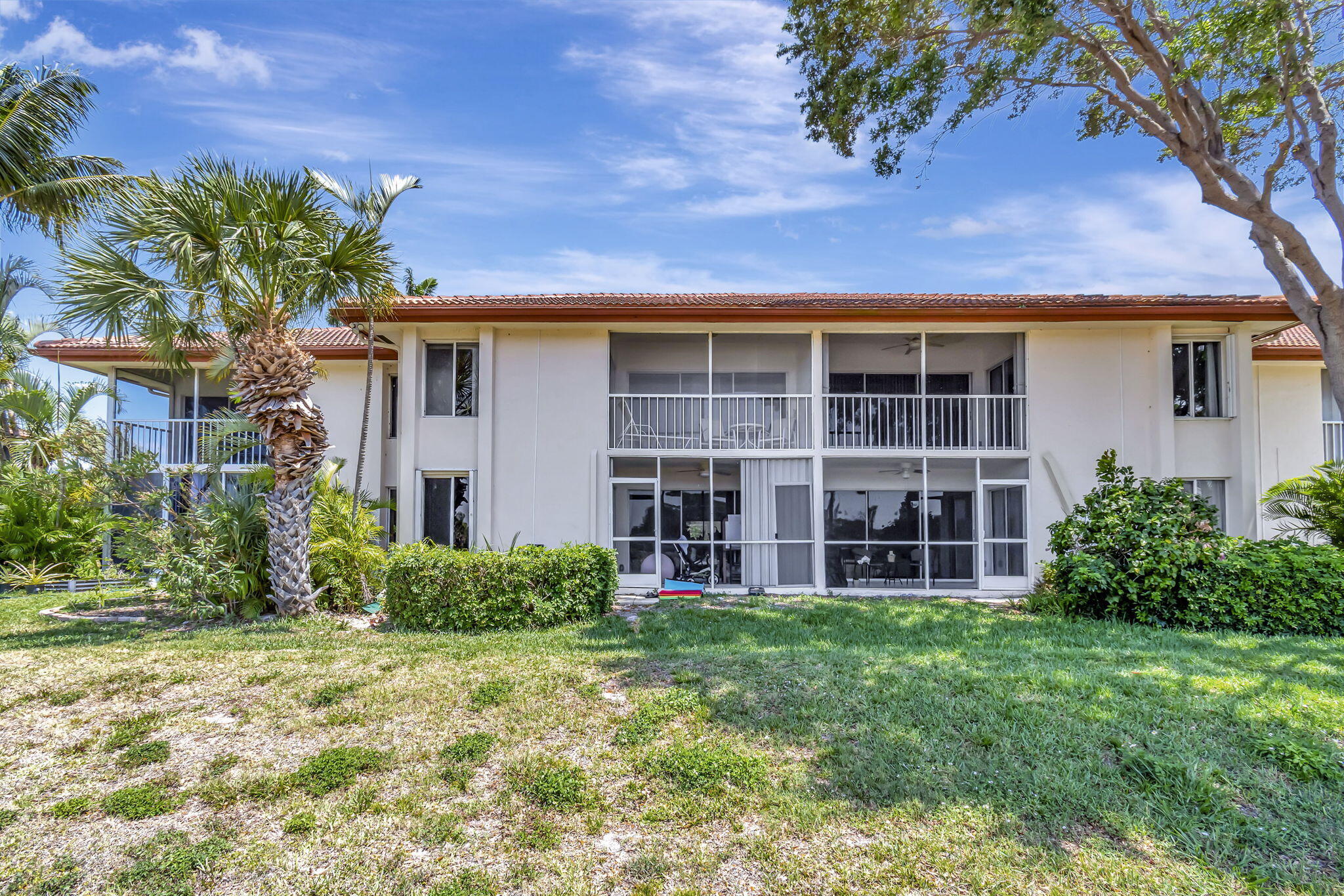 280 Northwest 67th Street, Unit B207 Boca Raton, FL 33487 - Photo 23 of 25 69-web-or-mls-DSC_0627