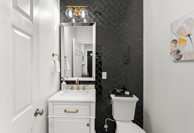 $1,500,000 | 15 King Avenue, Medford, MA 02155