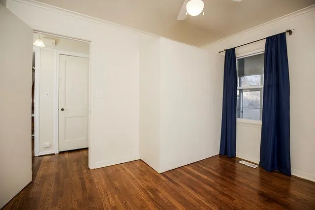 $255,000 | 602 West 86th Terrace, Kansas City, MO 64114