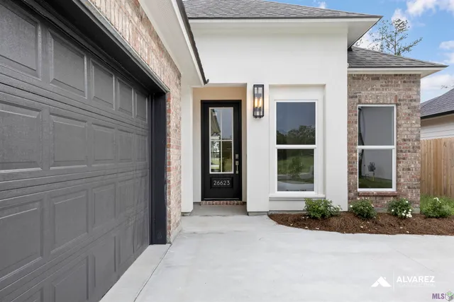 $360,990 | 26623 Vanissa Drive, Denham Springs, LA 70726