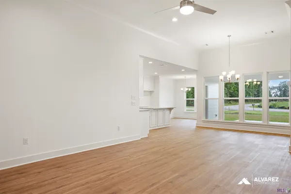 $360,990 | 26623 Vanissa Drive, Denham Springs, LA 70726