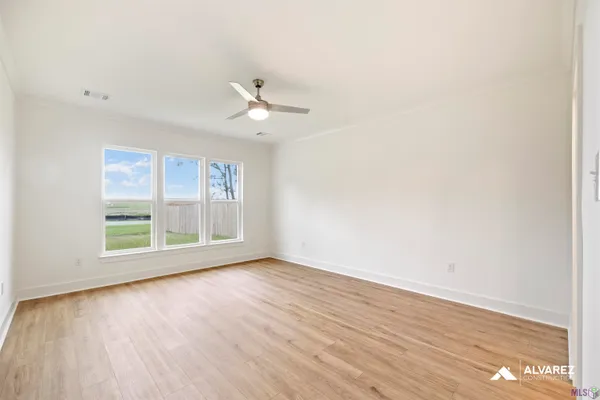 $360,990 | 26623 Vanissa Drive, Denham Springs, LA 70726