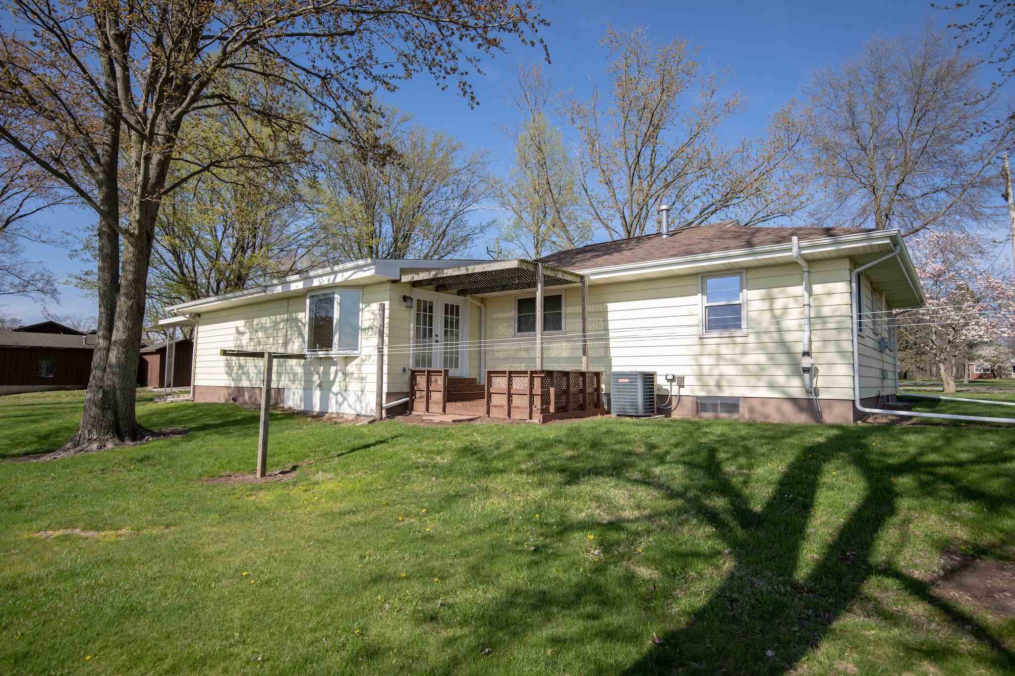 15321 Michigan Road Argos, IN 46501 - Photo 5 of 25