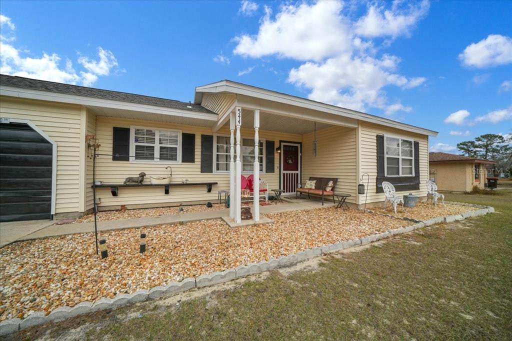 544 Silver Course Court Ocala, FL 34472 - Photo 4 of 29