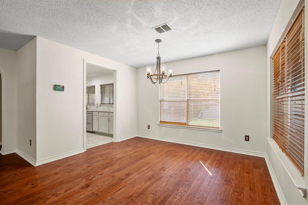 2201 Driskell Lane Corinth, TX 76210 - Photo 11 of 39