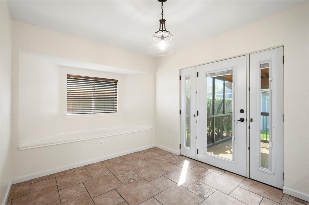 2201 Driskell Lane Corinth, TX 76210 - Photo 16 of 39