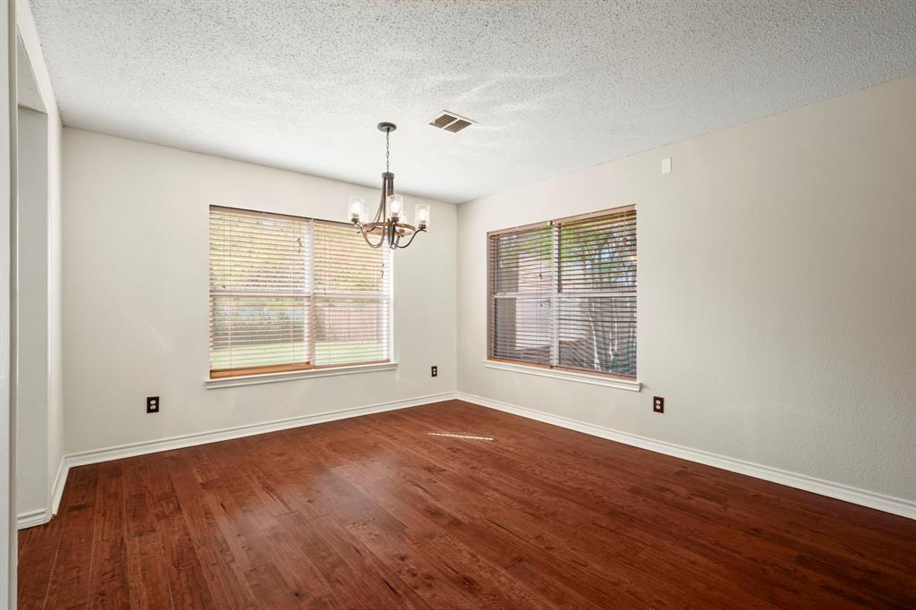 2201 Driskell Lane Corinth, TX 76210 - Photo 10 of 39