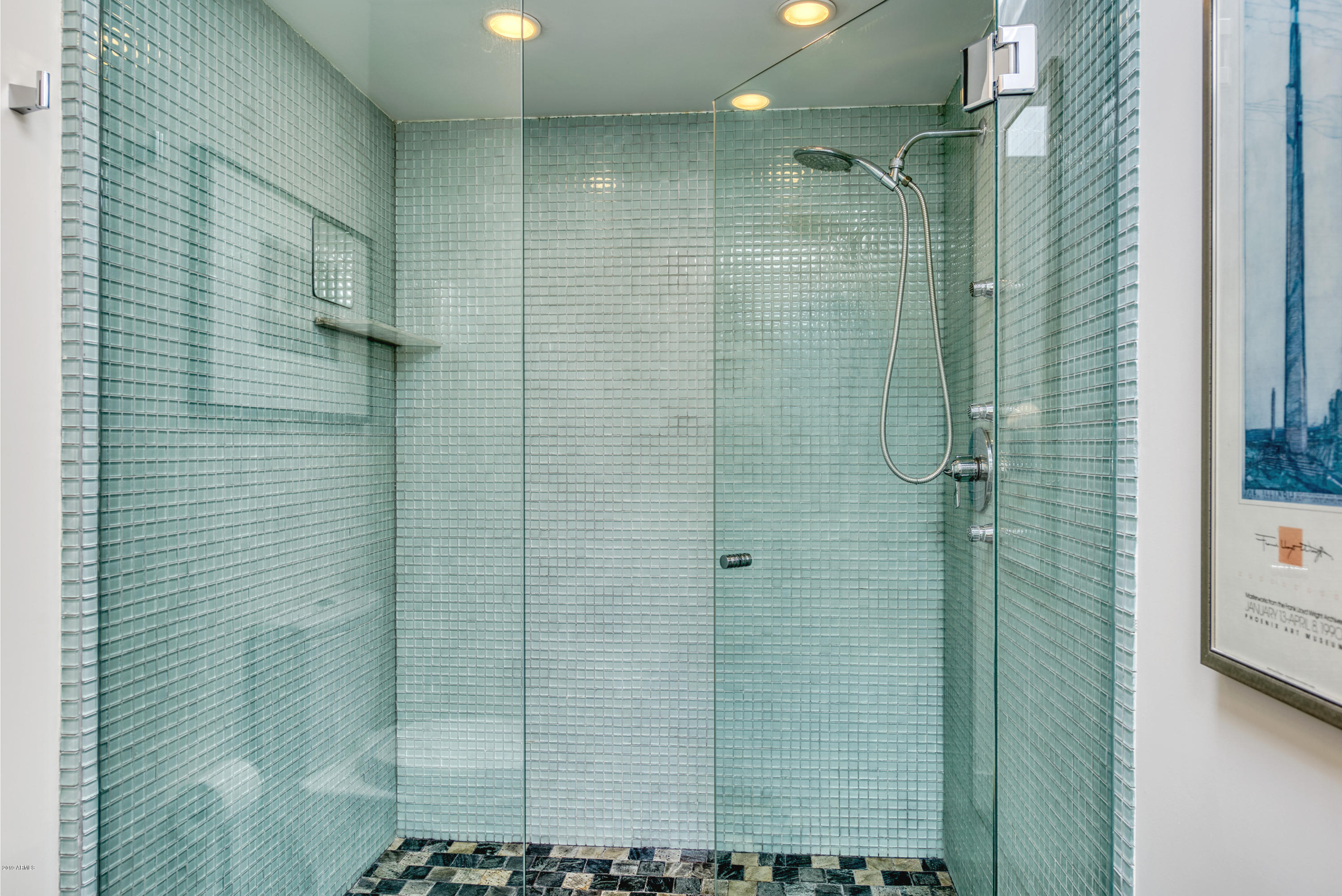 4340 East Piccadilly Road Phoenix, AZ 85018 - Photo 26 of 32 Walk~in Shower
