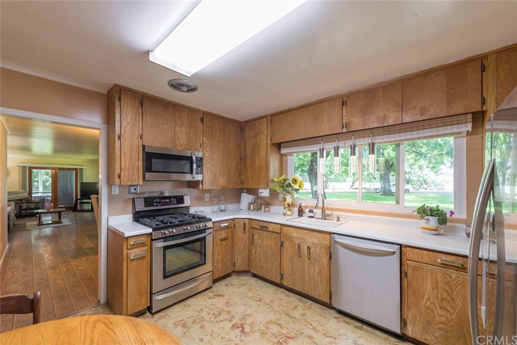 9320 Lott Road Durham, CA 95938 - Photo 12 of 29