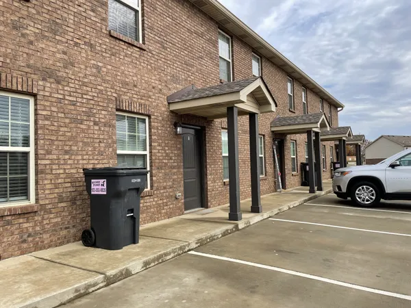 $1,150 | 1708 Manning Drive, Unit 3, Clarksville, TN 37042