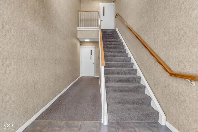 $165,000 | 231 Legends Creek Way, Unit 102, Indianapolis, IN 46229