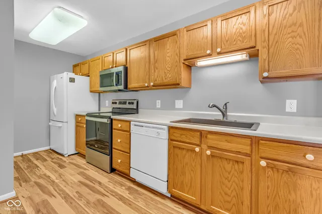 $165,000 | 231 Legends Creek Way, Unit 102, Indianapolis, IN 46229