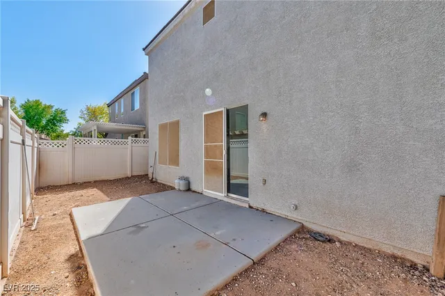 $1,950 | 6265 Winston Falls Avenue, Las Vegas, NV 89139