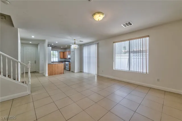 $1,950 | 6265 Winston Falls Avenue, Las Vegas, NV 89139