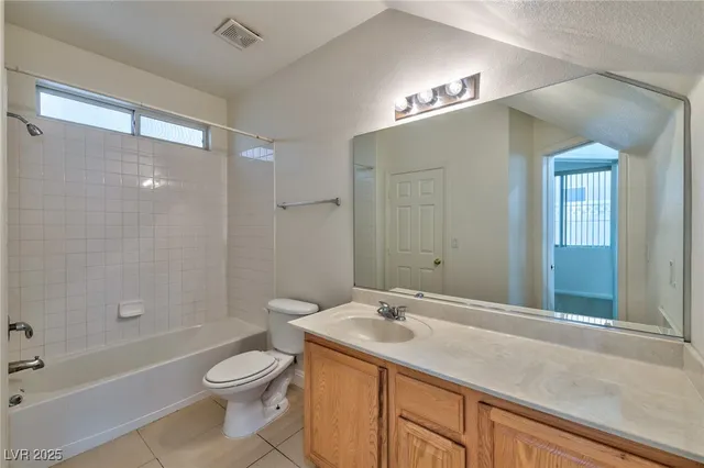 $1,950 | 6265 Winston Falls Avenue, Las Vegas, NV 89139