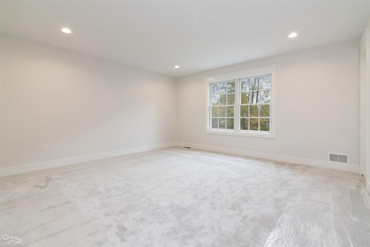 55 Renaud Road Grosse Pointe, MI 48236 - Photo 22 of 33