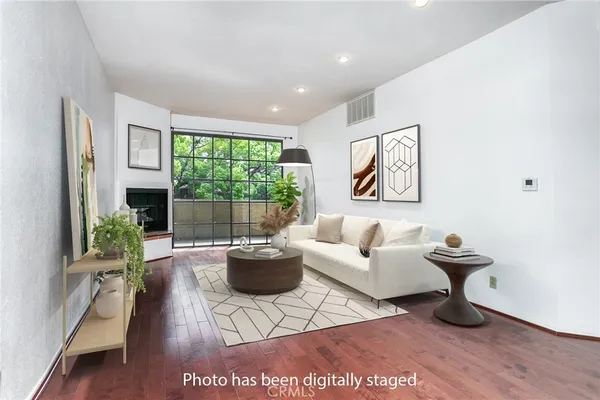 $650,000 | 221 South Oak Knoll Avenue, Unit 202, Pasadena, CA 91101