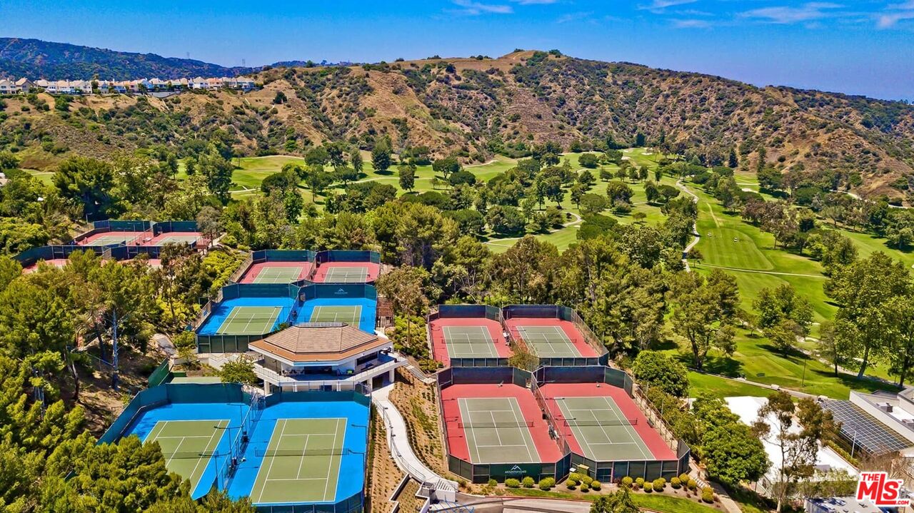 12608 Promontory Road Los Angeles, CA 90049 - Photo 57 of 59