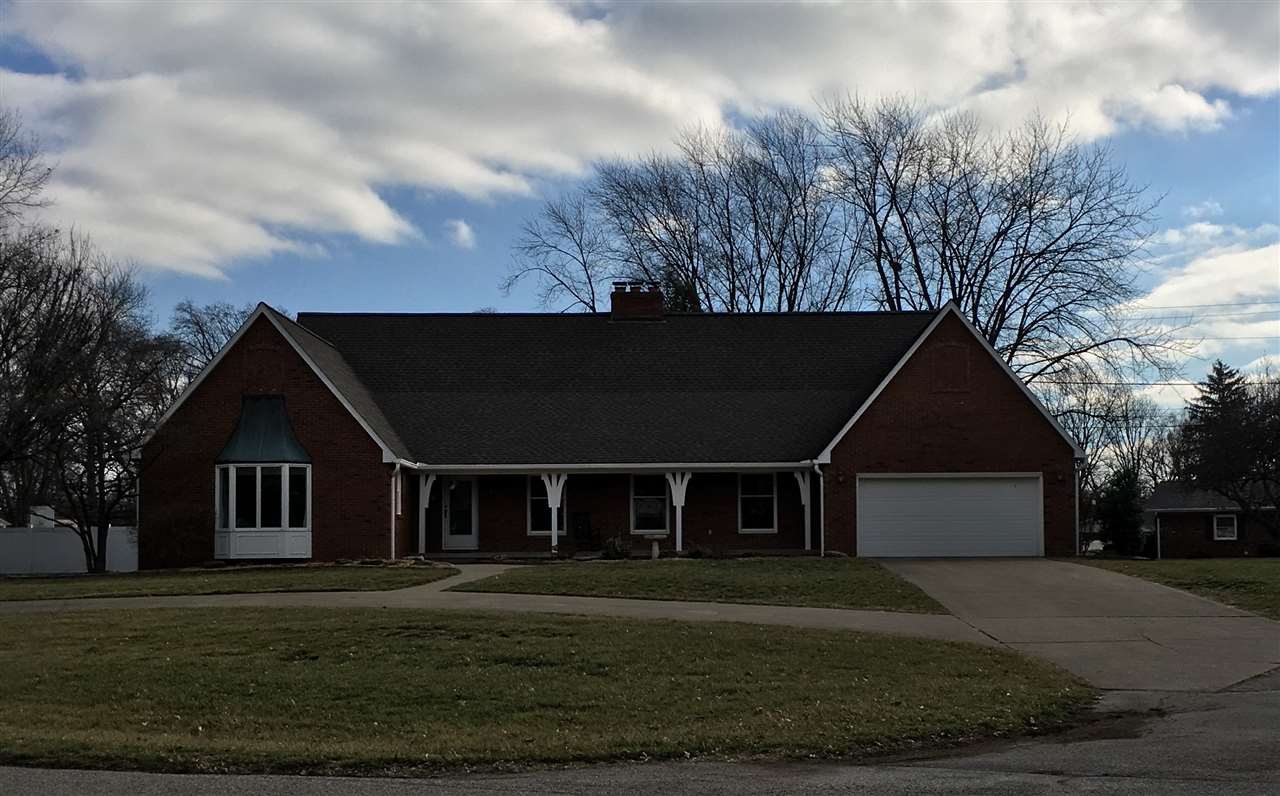 2101 Forbes Road Vincennes, IN 47591 - Photo 1 of 21 Gallery Image 1
