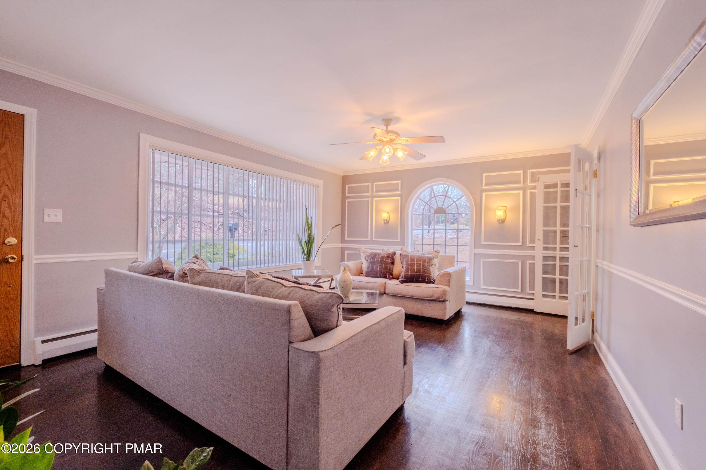 5261 Glenbrook Road Stroudsburg, PA 18360 - Photo 2 of 43 5261GBD-16