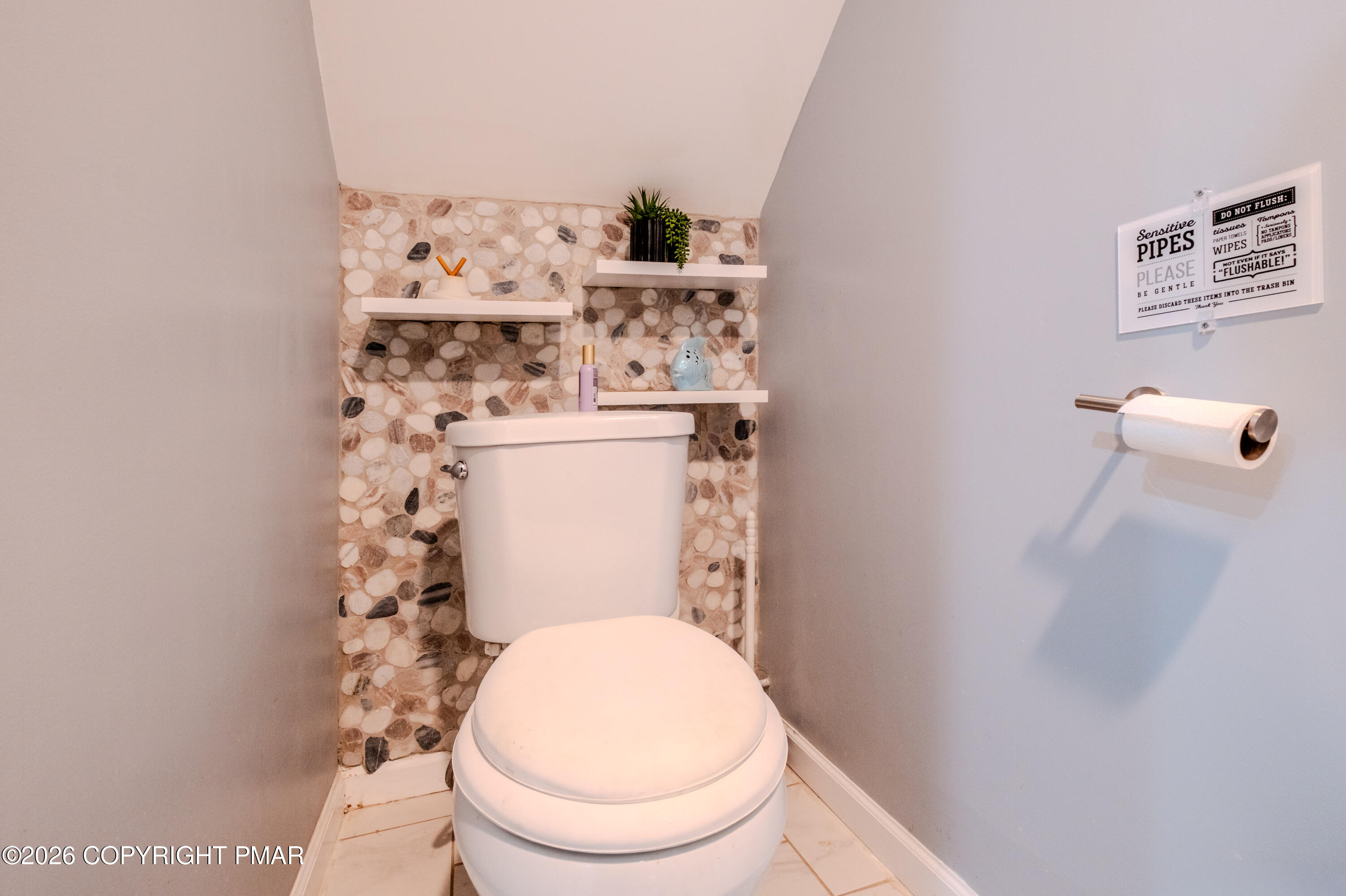 5261 Glenbrook Road Stroudsburg, PA 18360 - Photo 27 of 43 5261GBD-41