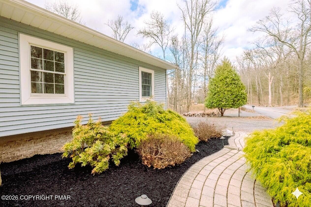 5261 Glenbrook Road Stroudsburg, PA 18360 - Photo 34 of 43 5261GBD-4