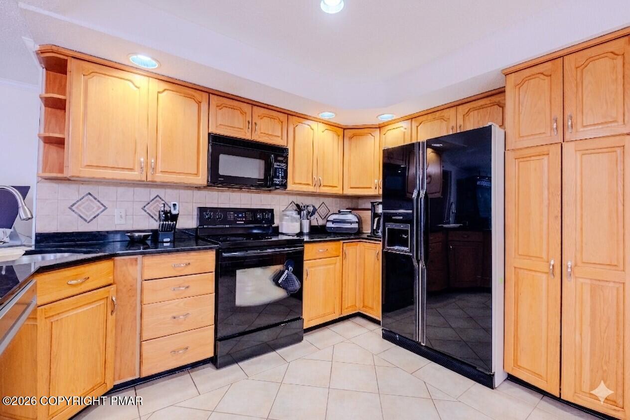 5261 Glenbrook Road Stroudsburg, PA 18360 - Photo 9 of 43 5261GBD-18