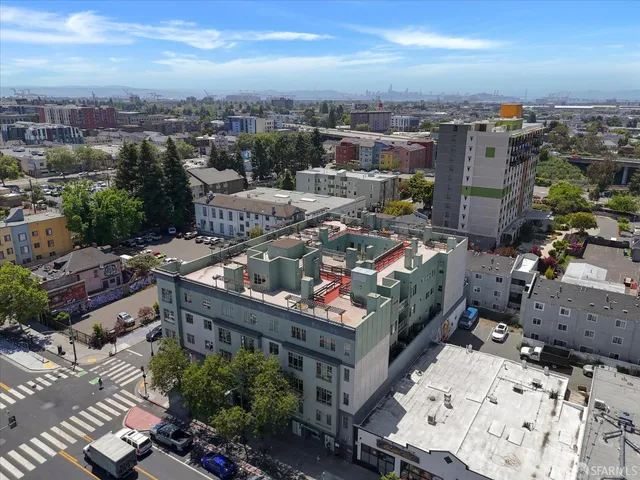 a picture of city view