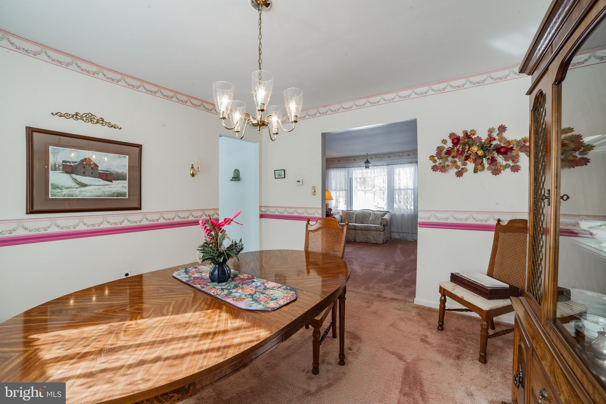 40 Walnut Bank Road Glenmoore, PA 19343 - Photo 5 of 26 Dining Room