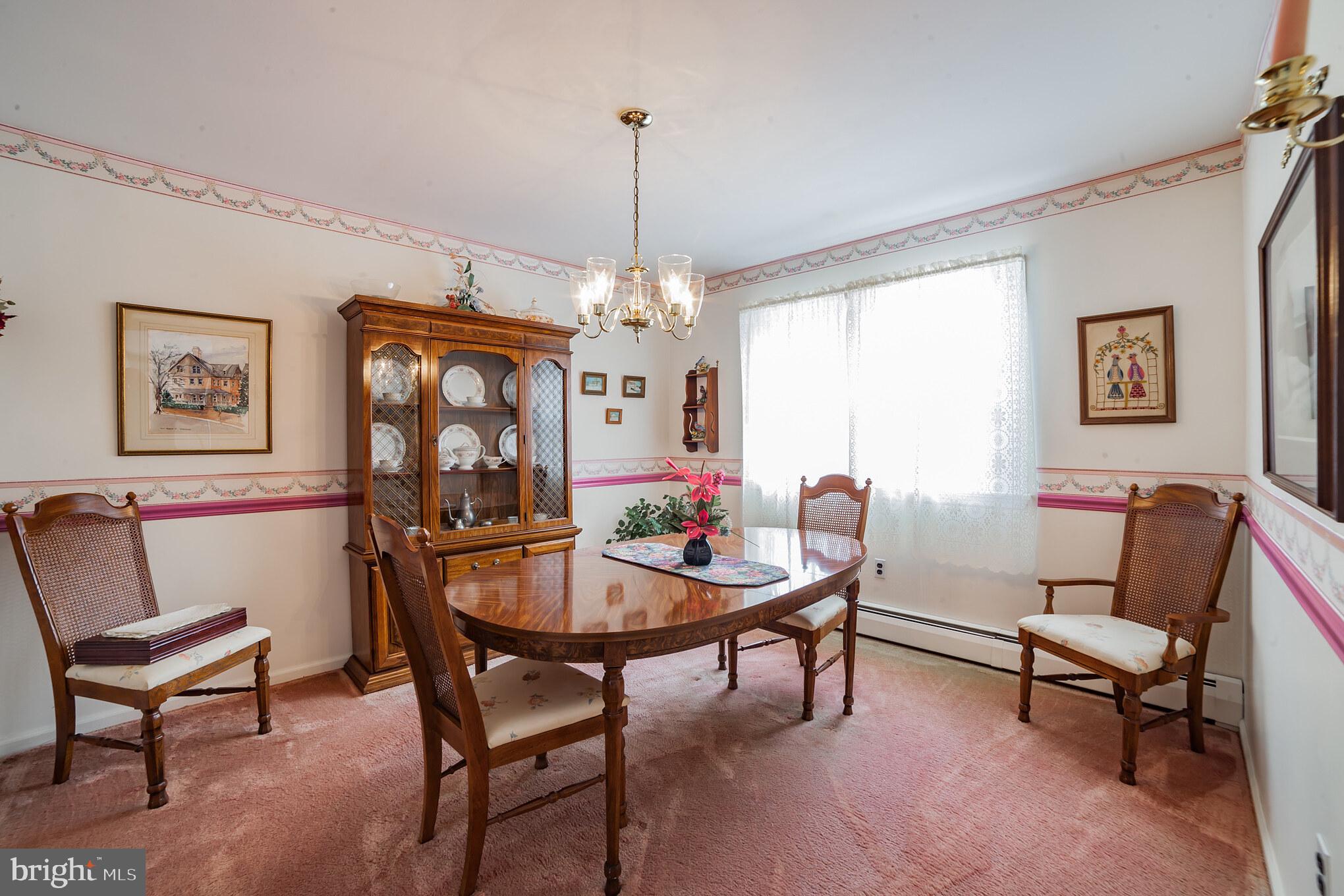40 Walnut Bank Road Glenmoore, PA 19343 - Photo 6 of 26 Dining Room