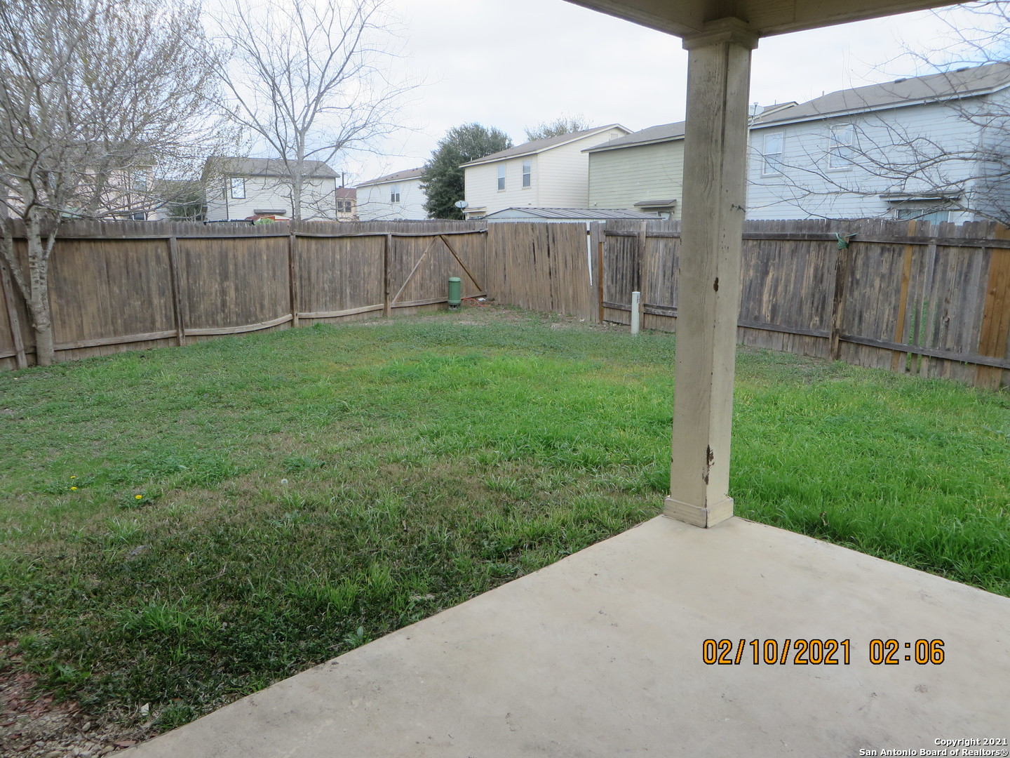 4630 Rothberger Way San Antonio, TX 78244 - Photo 12 of 13 a view of a backyard with a garden
