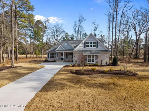 $799,000 | 193 East Winding Way, Wallace, NC 28466