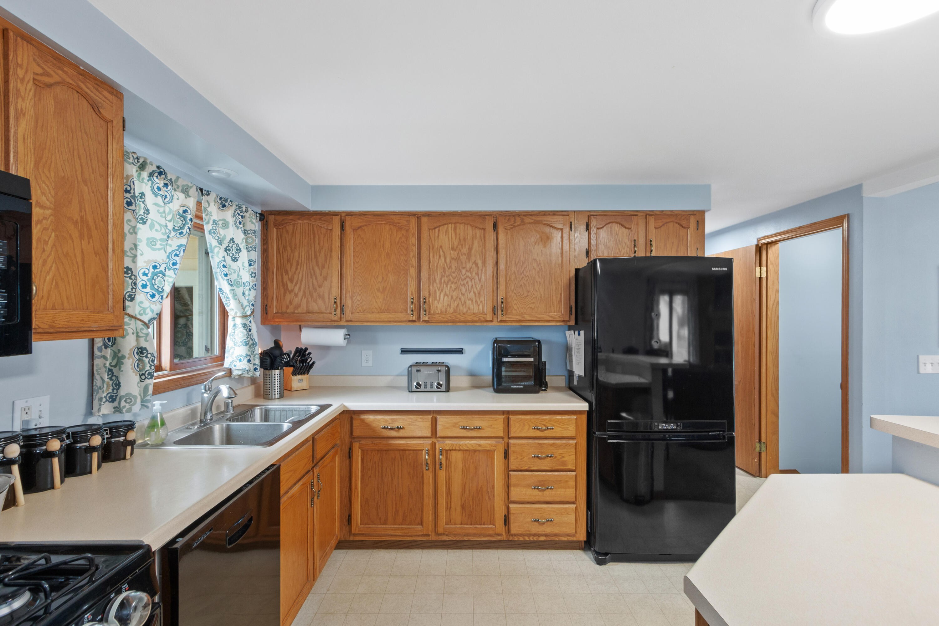 936 Sussex Court Rome, WI 54457 - Photo 4 of 43 936 Sussex Ct-Social Media 003