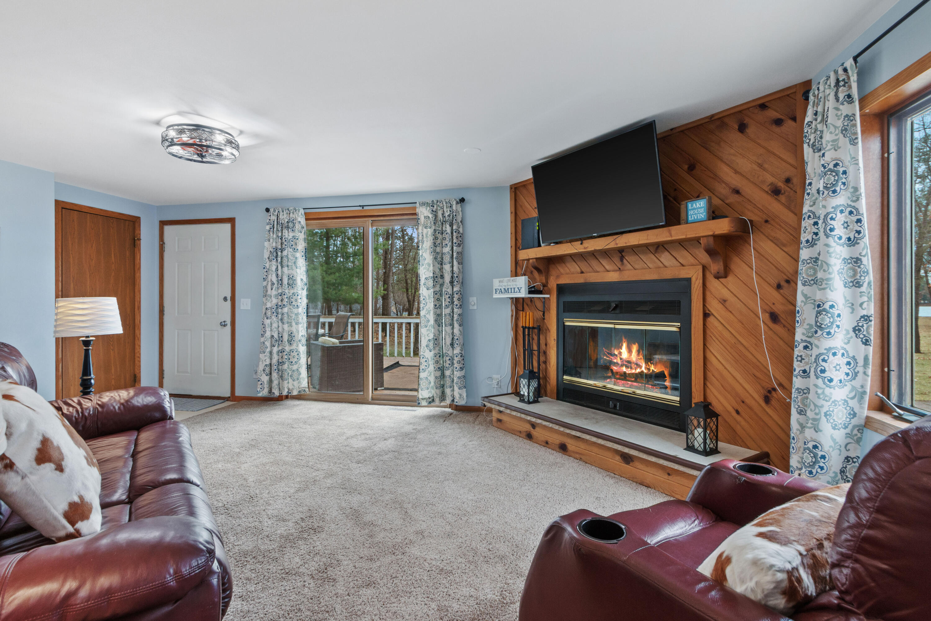 936 Sussex Court Rome, WI 54457 - Photo 9 of 43 936 Sussex Ct-Social Media 008