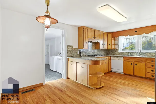 $750,000 | 321 Lily Street, Casper, WY 82604
