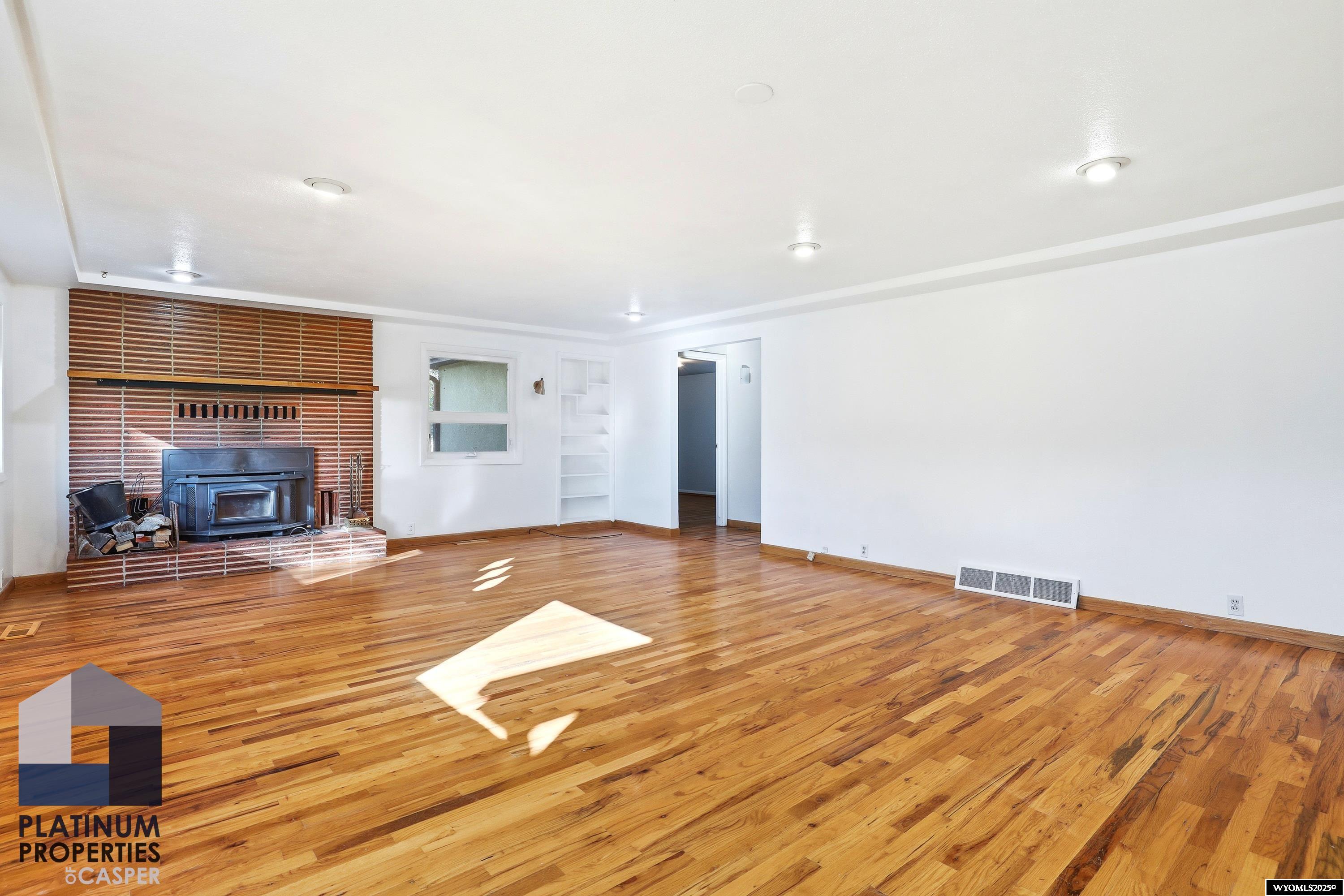 321 Lily Street Casper, WY 82604 - Photo 8 of 46