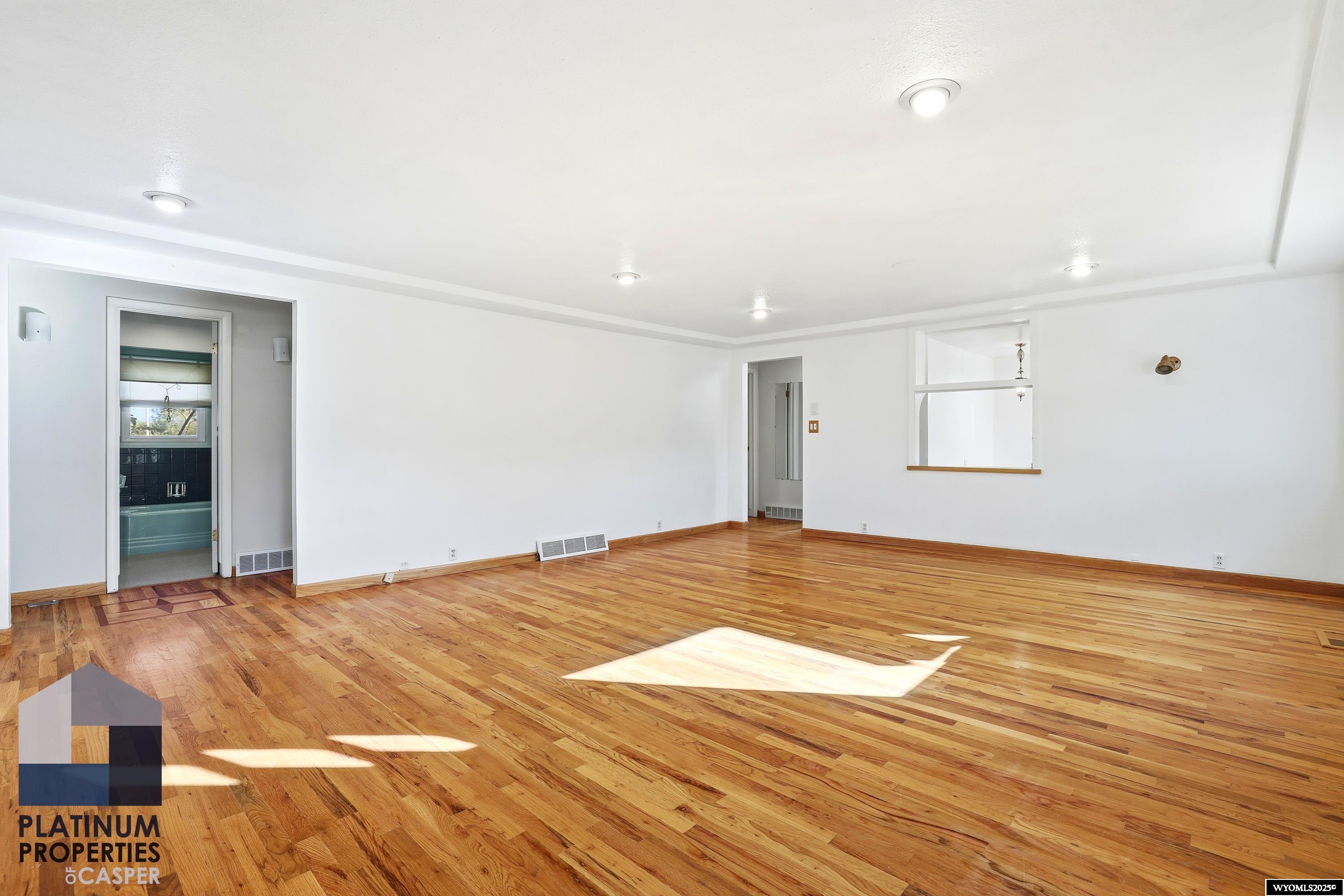 321 Lily Street Casper, WY 82604 - Photo 9 of 46