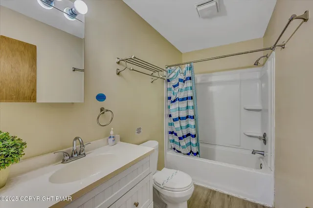 $675,000 | 265 Cedar Drive, Long Pond, PA 18334