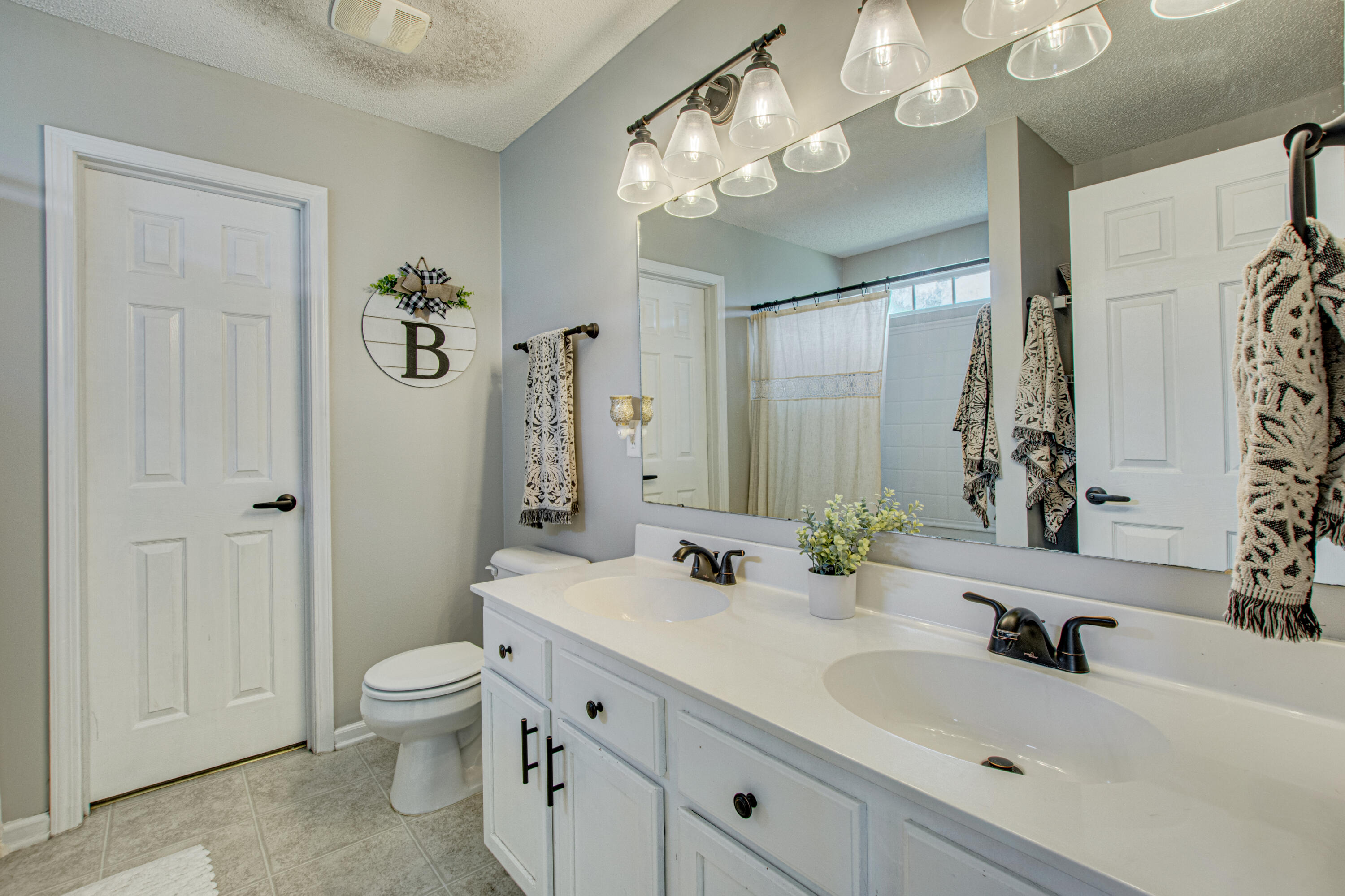 229 Border Road Goose Creek, SC 29445 - Photo 9 of 41 5