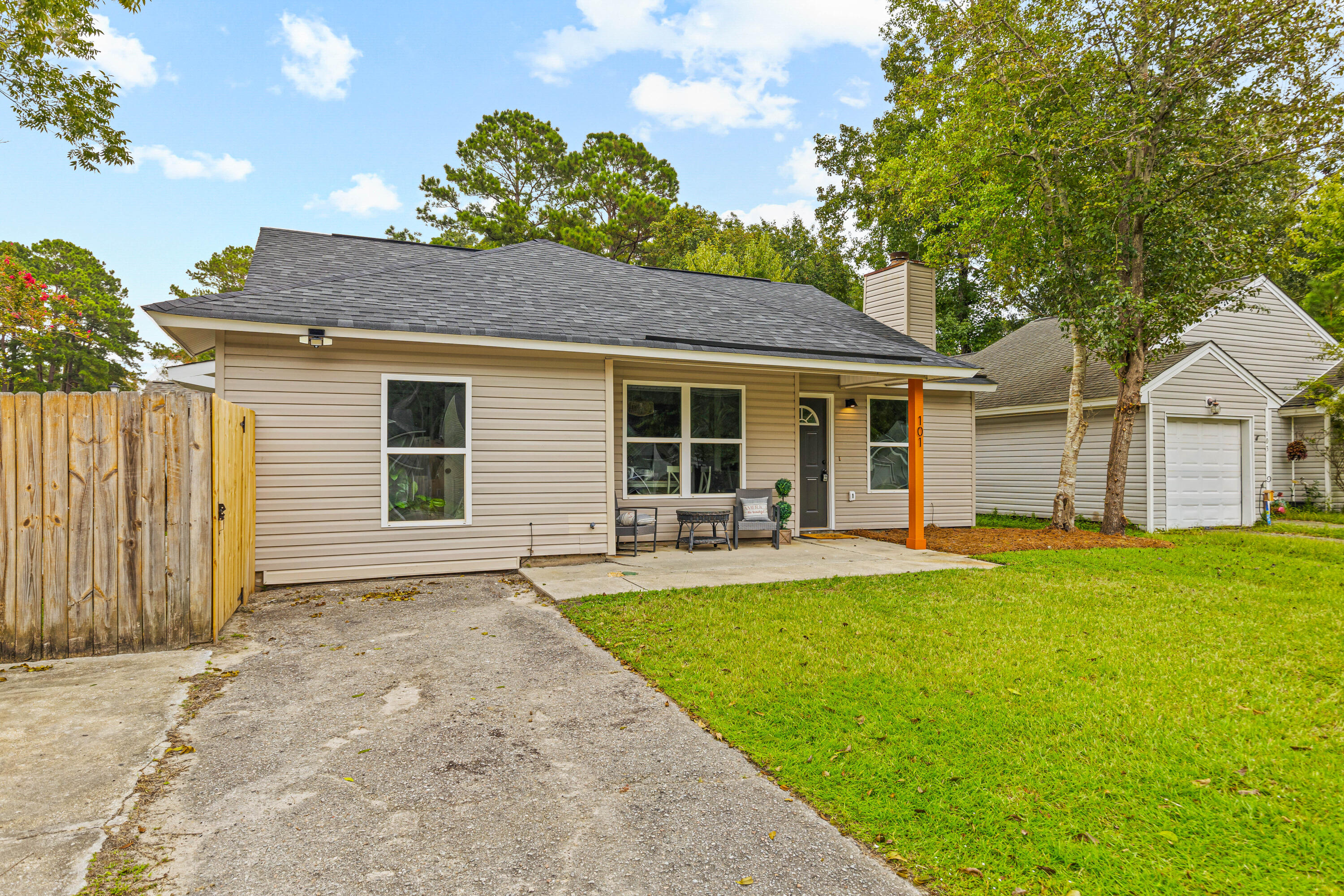 101 Robert Drive Ladson, SC 29456 - Photo 2 of 30 1G1A1811