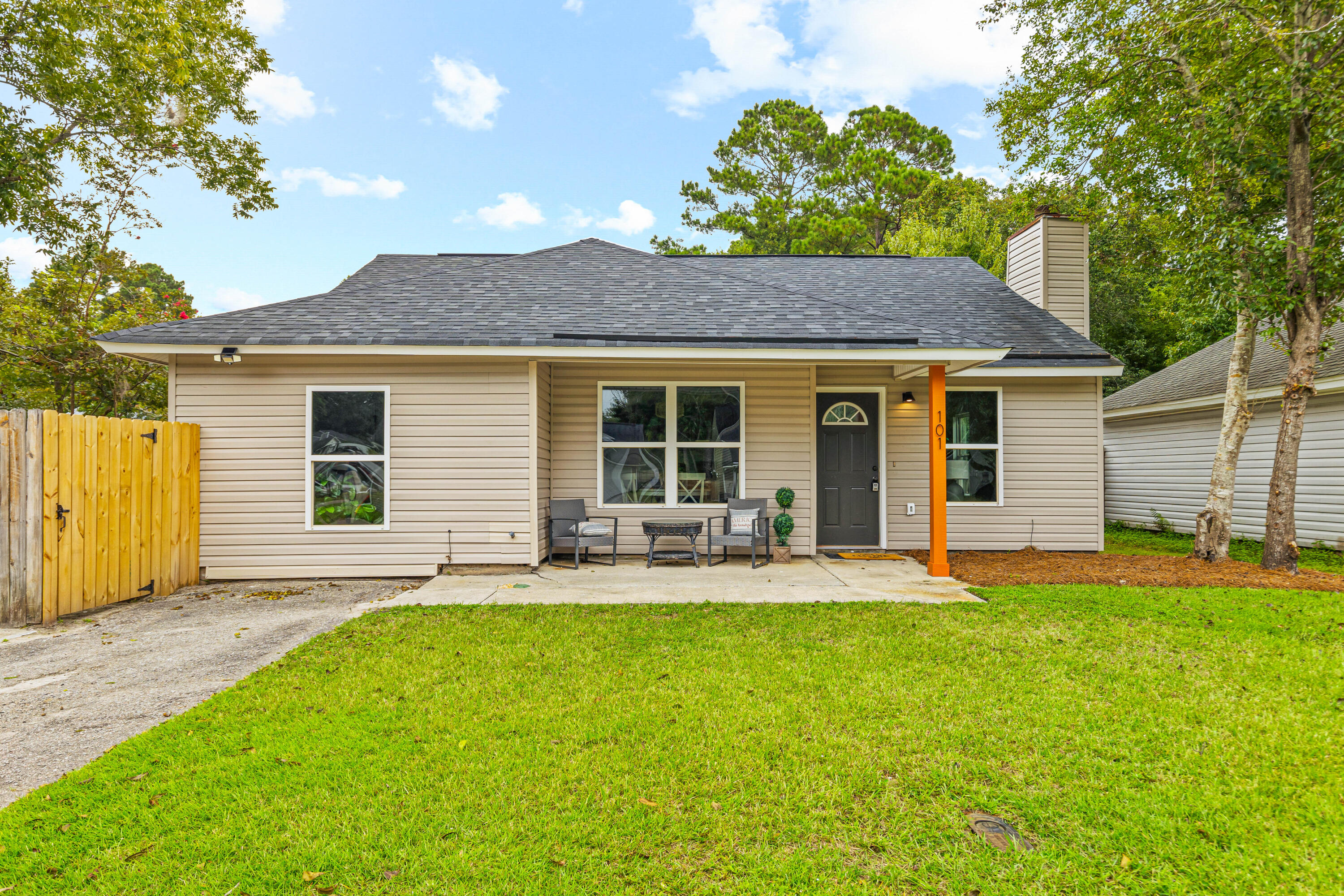 101 Robert Drive Ladson, SC 29456 - Photo 3 of 30 1G1A1816