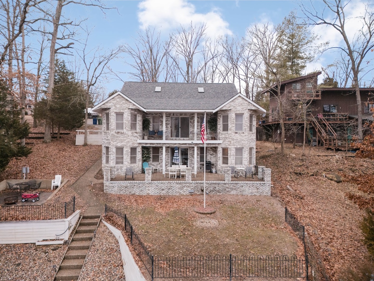 175 Oak Circle Goreville, IL 62939 - Photo 2 of 60 a front view of a house with a yard and trees