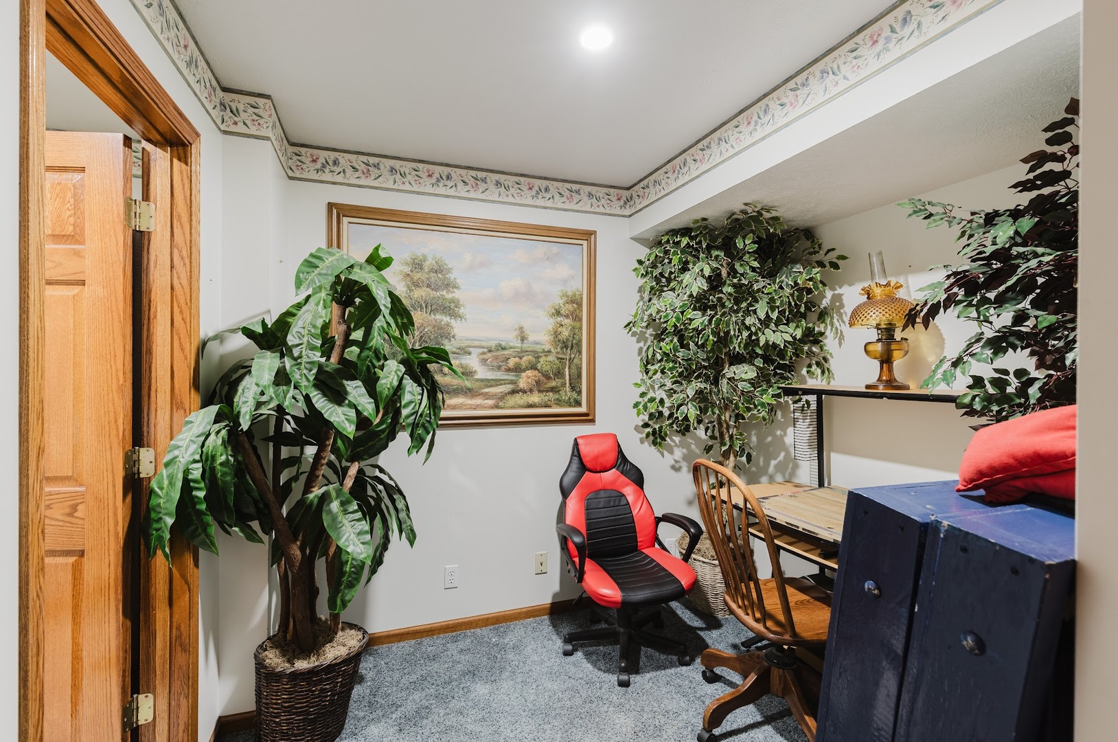 175 Oak Circle Goreville, IL 62939 - Photo 21 of 60 a view of a potted plants in front of a house
