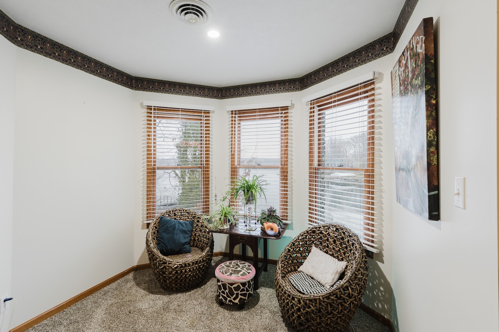 175 Oak Circle Goreville, IL 62939 - Photo 25 of 60 a living room with furniture and a large window