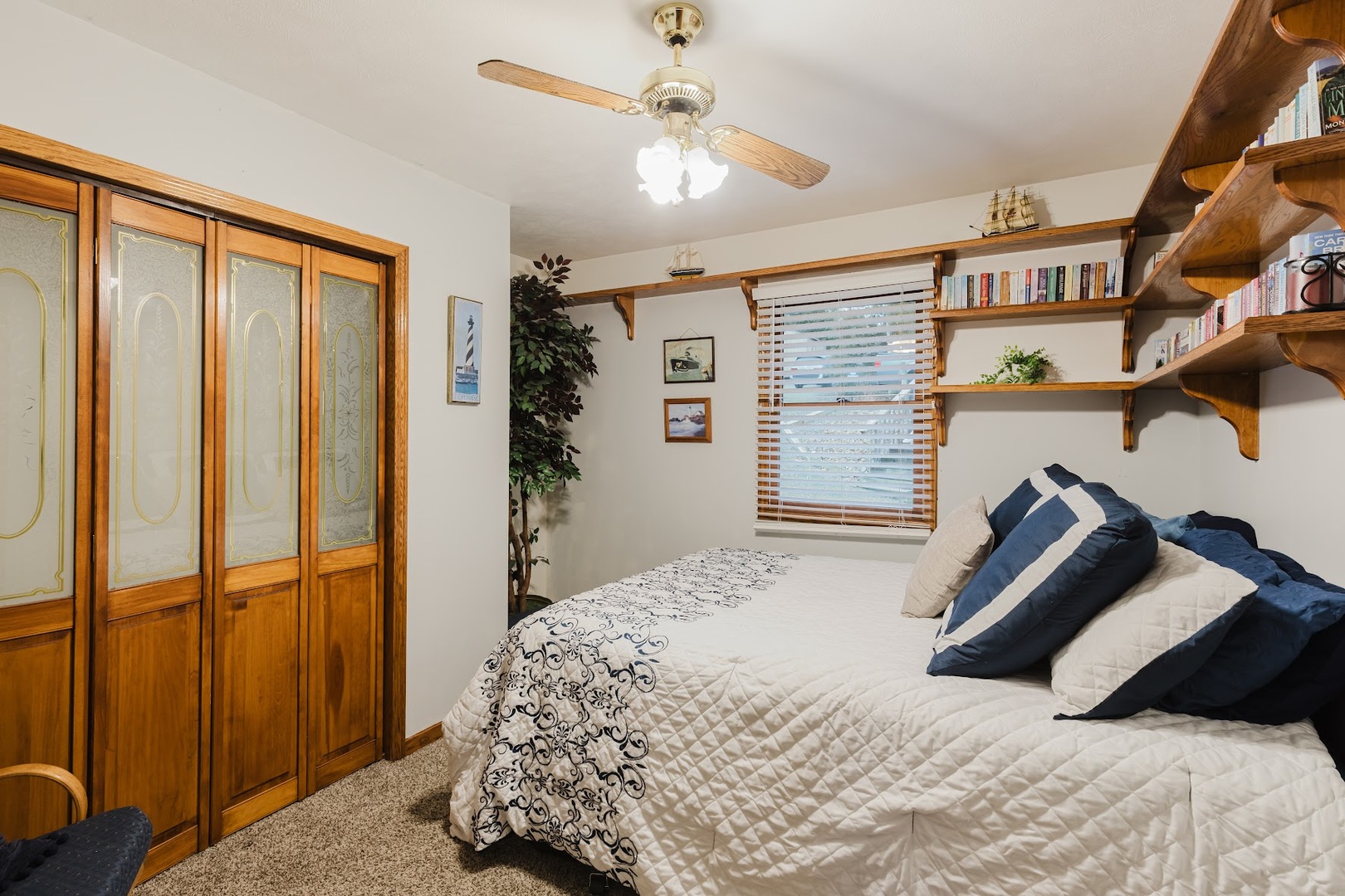 175 Oak Circle Goreville, IL 62939 - Photo 34 of 60 a bedroom with a bed and a window
