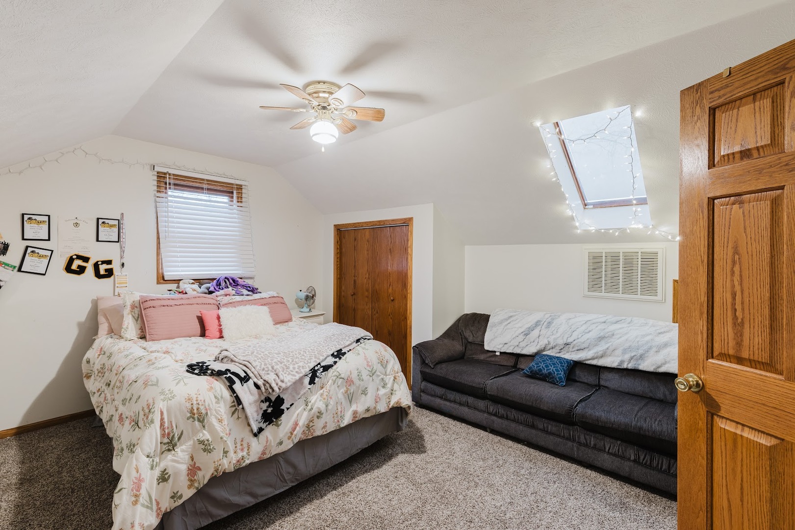 175 Oak Circle Goreville, IL 62939 - Photo 40 of 60 a bedroom with a bed couch and dresser