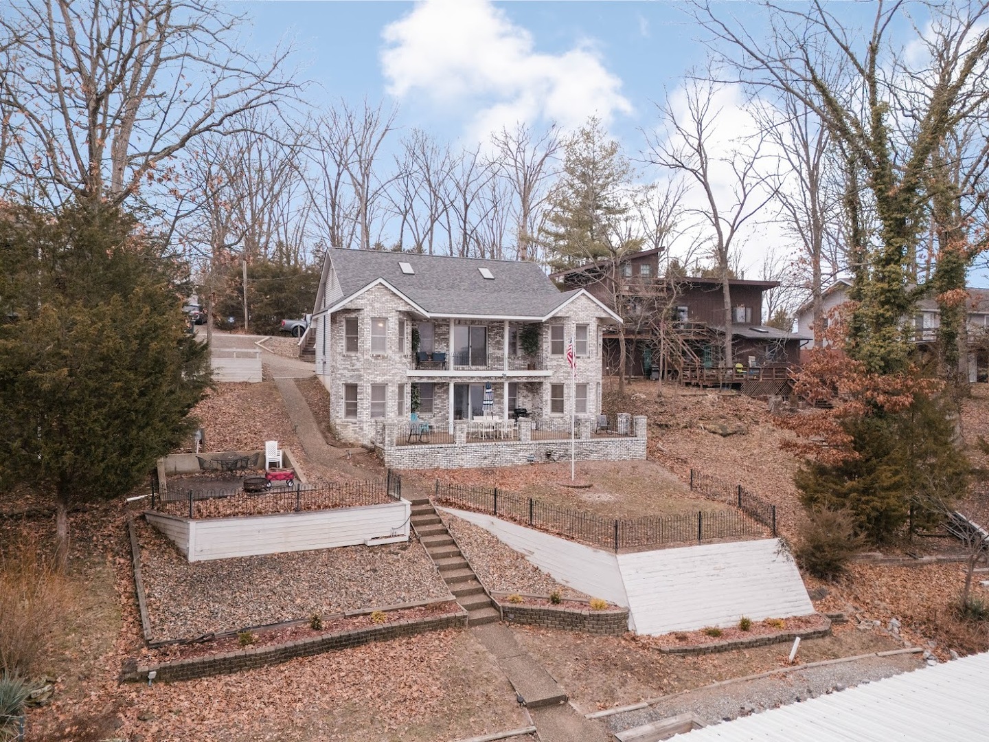 175 Oak Circle Goreville, IL 62939 - Photo 6 of 60 a front view of a house with a yard