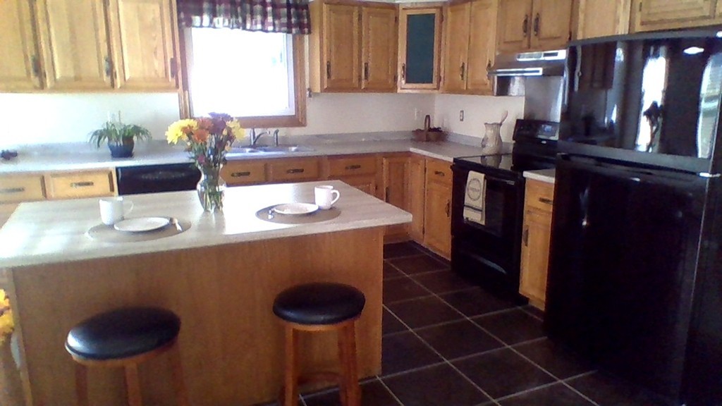 17 Prospect Street Ware, MA 01082 - Photo 8 of 24 Gallery Image 8