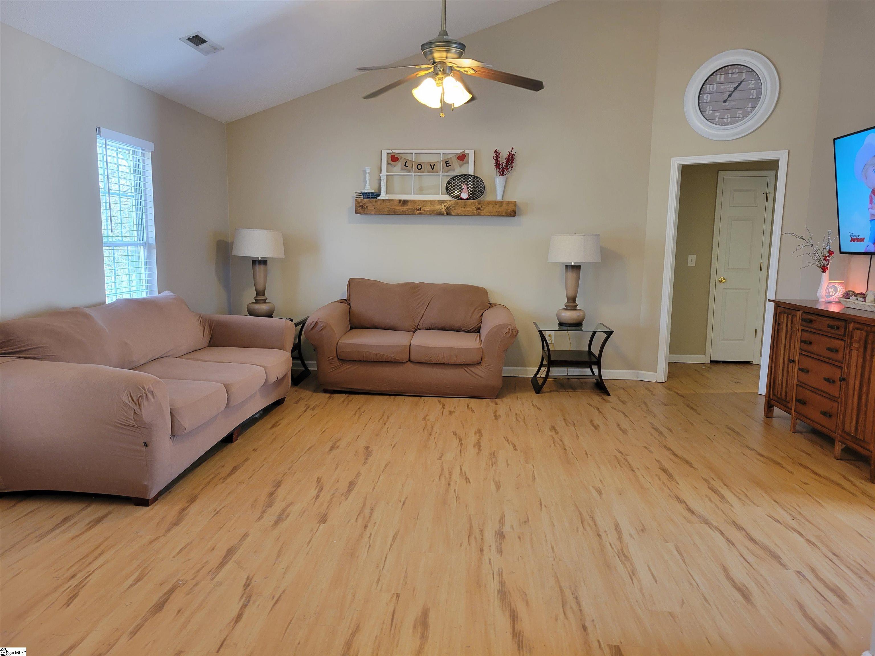 440 Ridgeway Court Easley, SC 29640 - Photo 2 of 21 Gallery Image 2