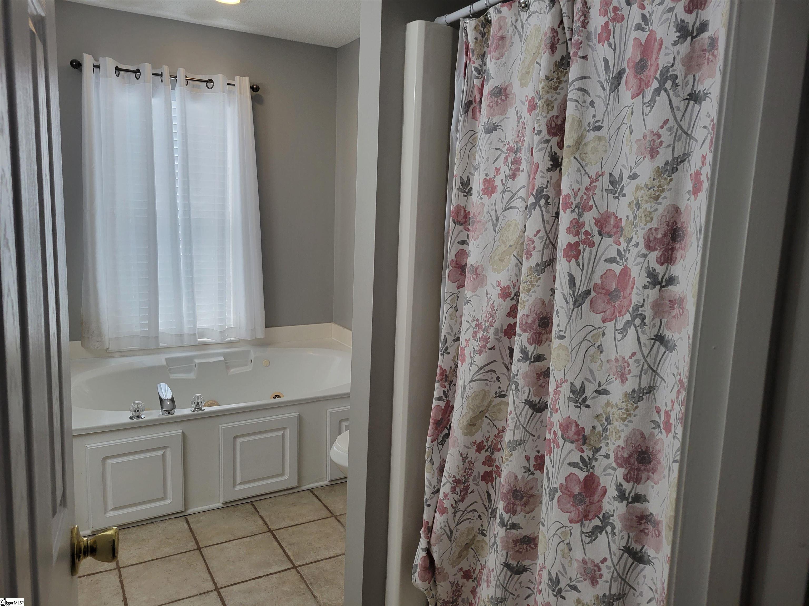 440 Ridgeway Court Easley, SC 29640 - Photo 10 of 21 Gallery Image 10
